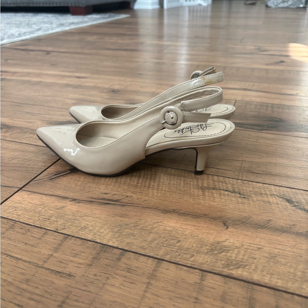 Life Stride Beige Slingback Heels